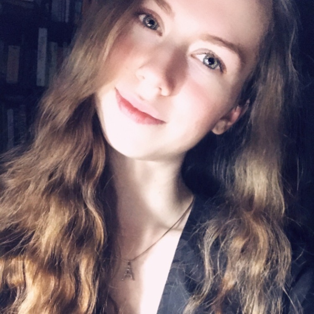 Meet your Posher, Alexis